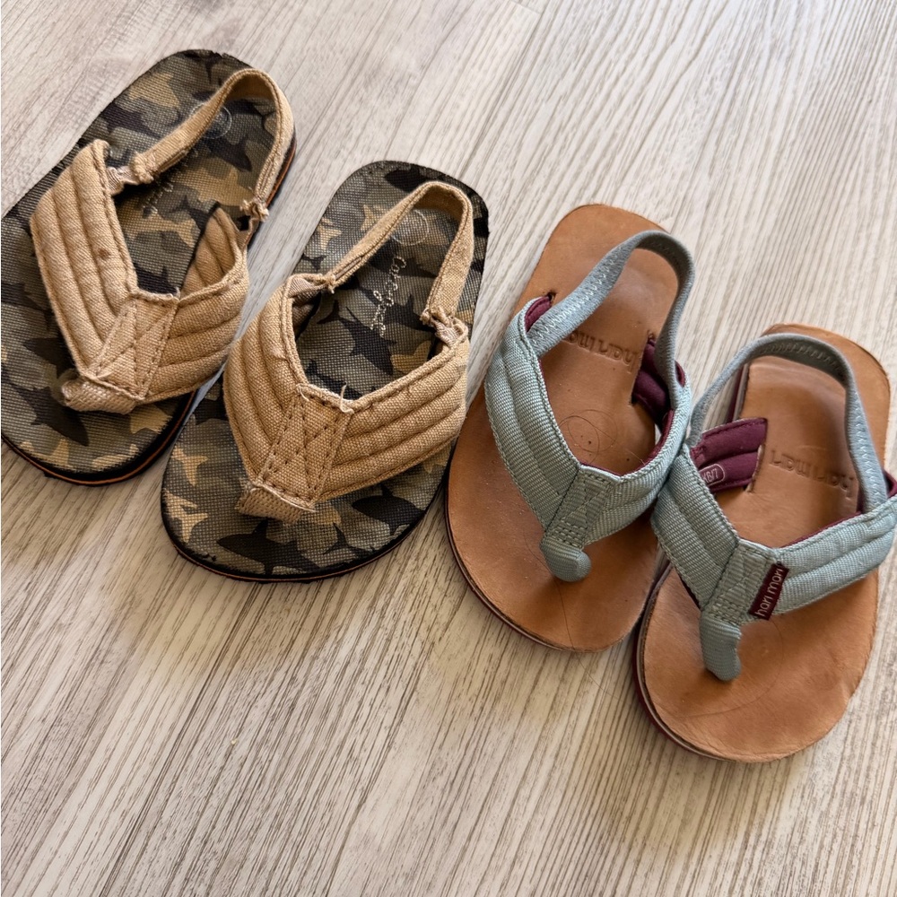 Cat & Jack Kids Camo and Tan Flip Flop Duo